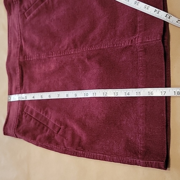 Loft Size 2 Burgundy / Wine Colored Corduroy Mini Skirt Excellent Used Condition - Picture 7 of 11